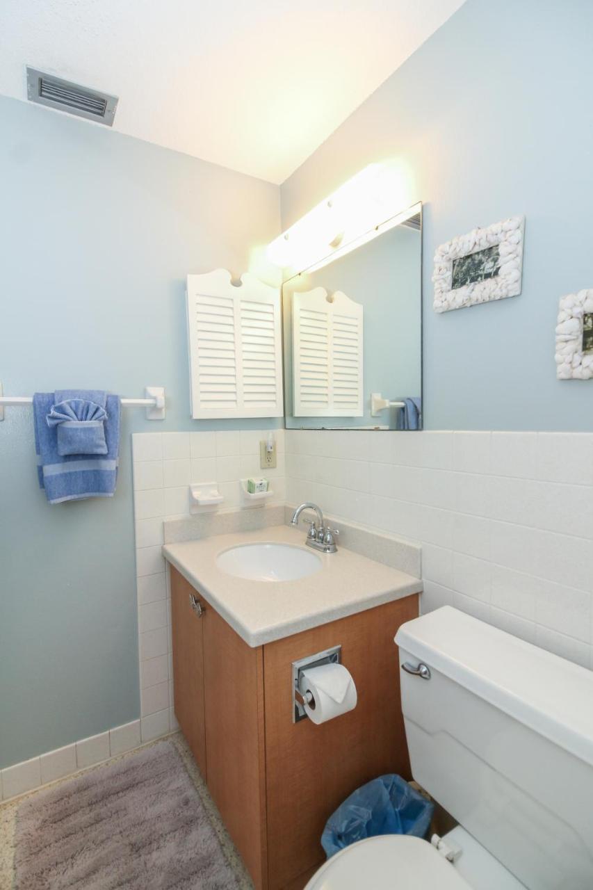 Bamboo Apartments Holmes Beach Bagian luar foto